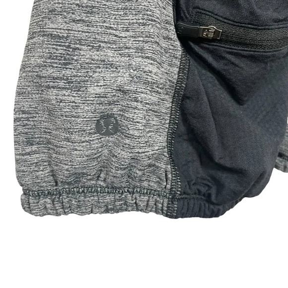 Lululemon Women’s Light It Up Back Pocket Tank in Grey/Black Size 6 - Picture 8 of 10
